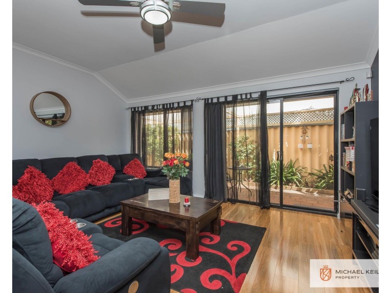 21 Field Avenue, Redcliffe WA 6104
