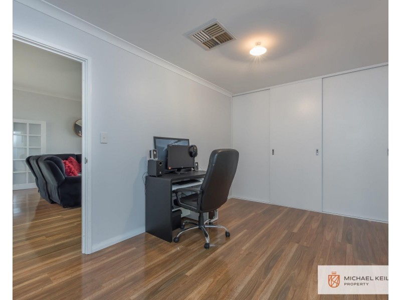 21 Field Avenue, Redcliffe WA 6104