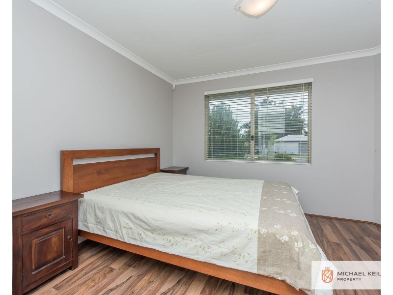 1/16 Downsborough Avenue, Kewdale WA 6105