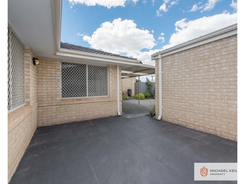 1/16 Downsborough Avenue, Kewdale WA 6105