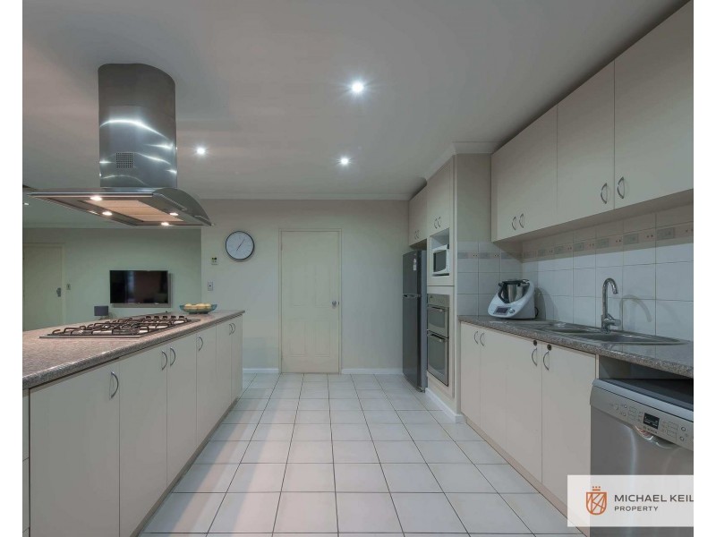 28 Pontiac Avenue, Cloverdale WA 6105