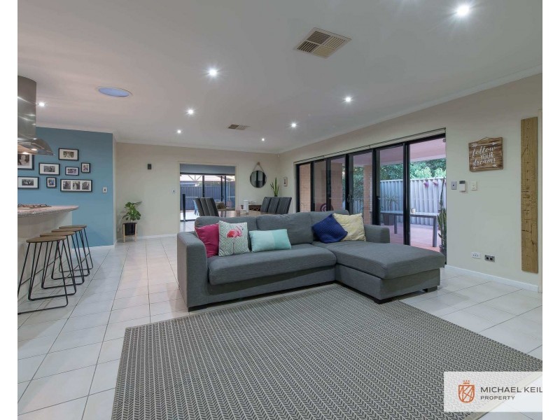 28 Pontiac Avenue, Cloverdale WA 6105