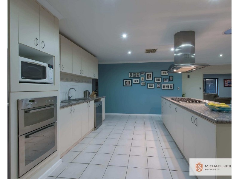 28 Pontiac Avenue, Cloverdale WA 6105