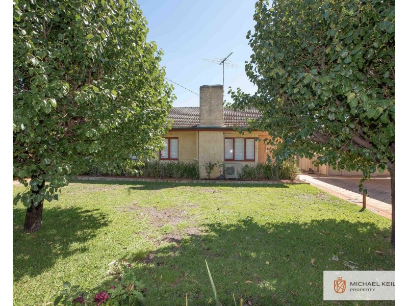 375 Kew Street, Cloverdale WA 6105