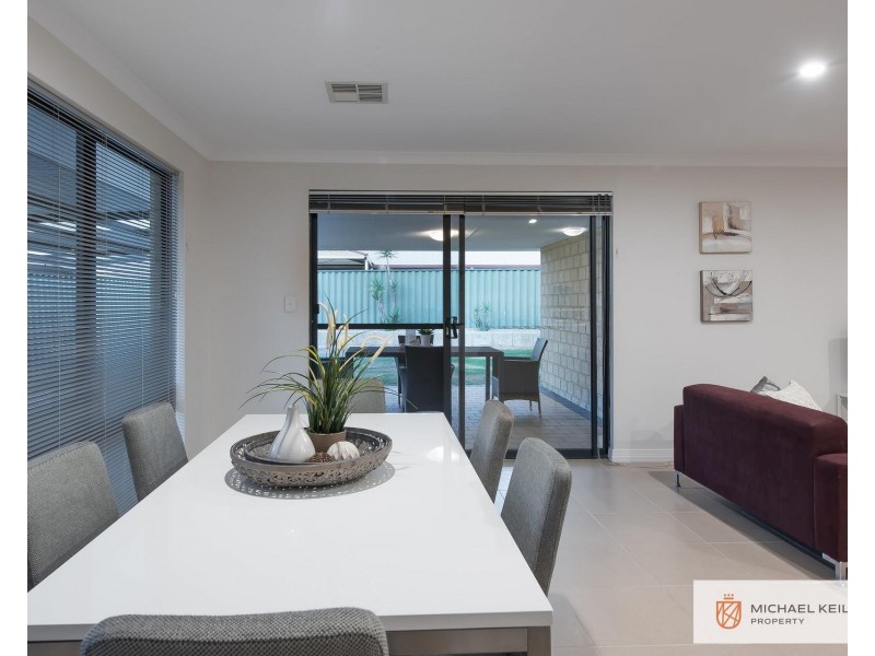 3 Banks Place, High Wycombe WA 6057