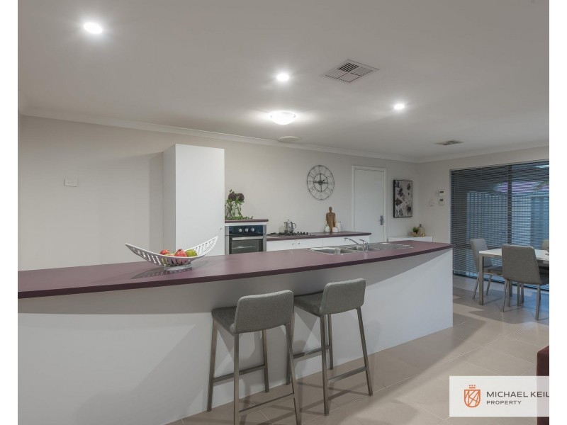 3 Banks Place, High Wycombe WA 6057