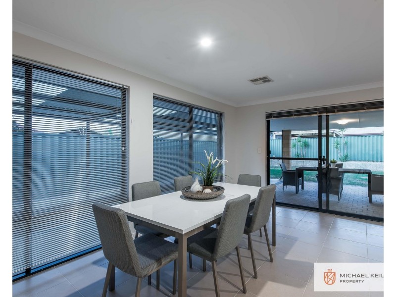 3 Banks Place, High Wycombe WA 6057