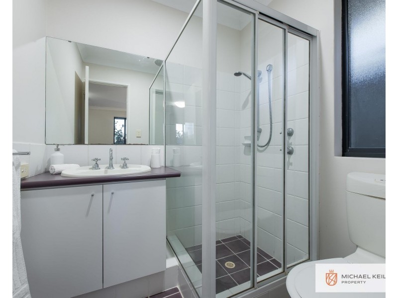 3 Banks Place, High Wycombe WA 6057