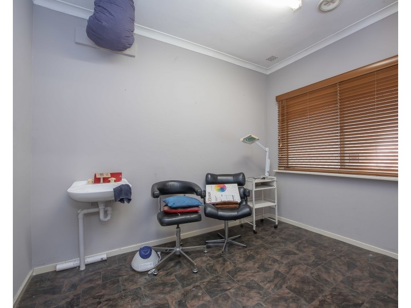 130 Epsom Avenue, Belmont WA 6104