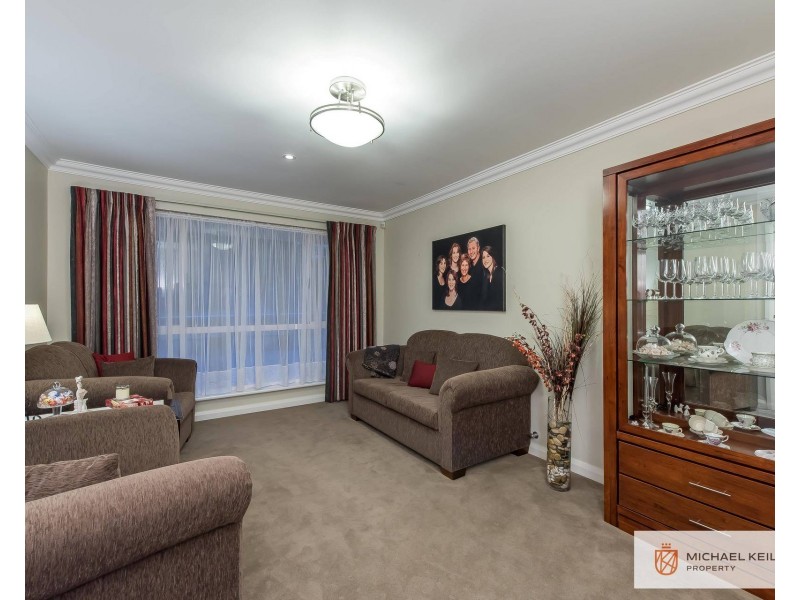 18 Burgland Drive, Girrawheen WA 6064