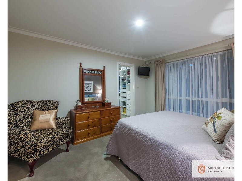 18 Burgland Drive, Girrawheen WA 6064