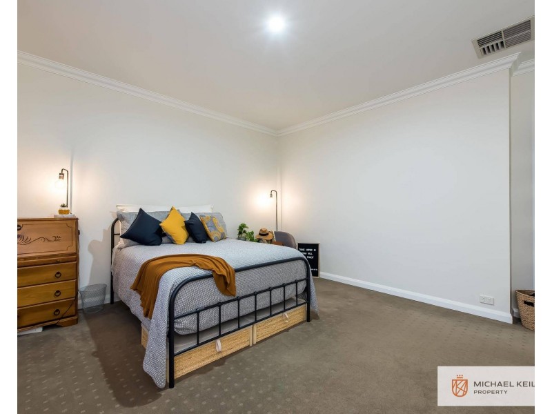 18 Burgland Drive, Girrawheen WA 6064