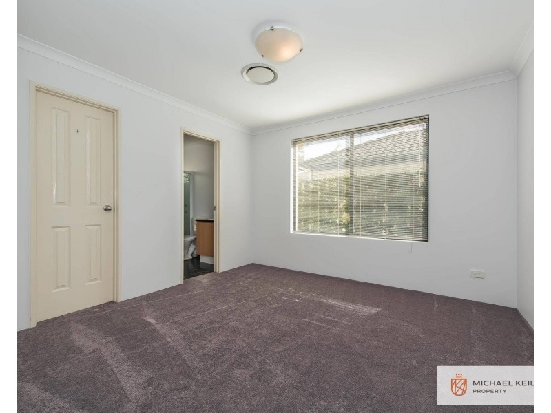 1/1 Edwards Crescent, Redcliffe WA 6104