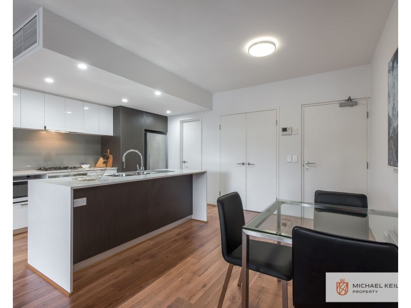 10/2 Downey Drive, Como WA 6152