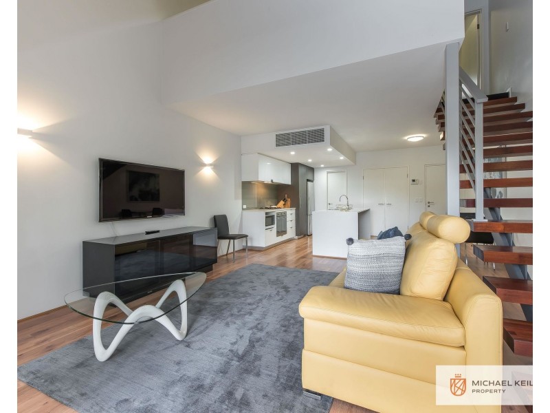 10/2 Downey Drive, Como WA 6152