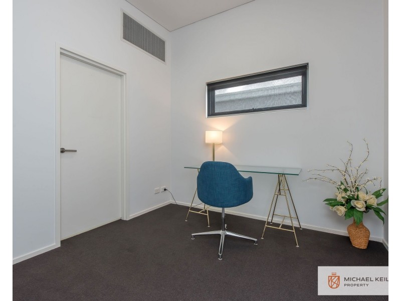 10/2 Downey Drive, Como WA 6152