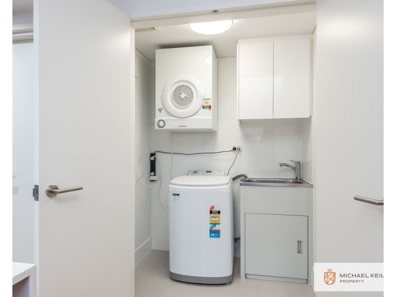 10/2 Downey Drive, Como WA 6152