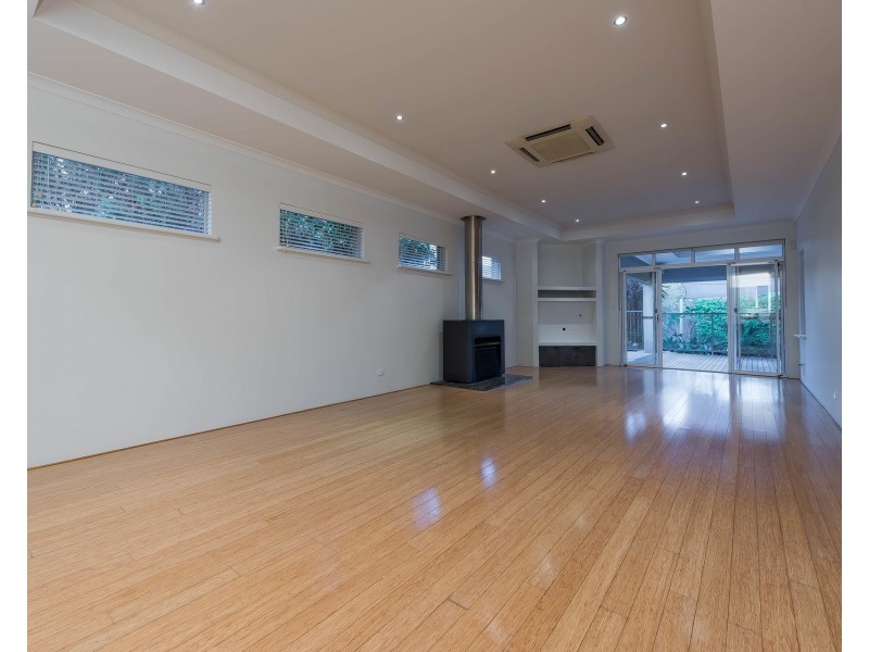 42a Ellam Street, St James WA 6102