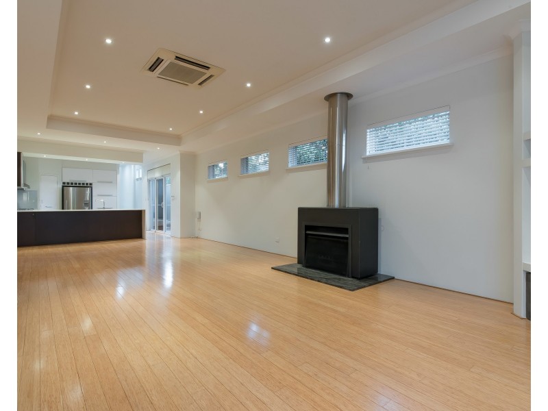 42a Ellam Street, St James WA 6102