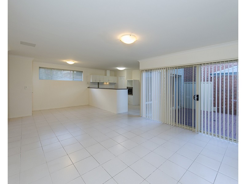 9/8 Forster Avenue, Lathlain WA 6100
