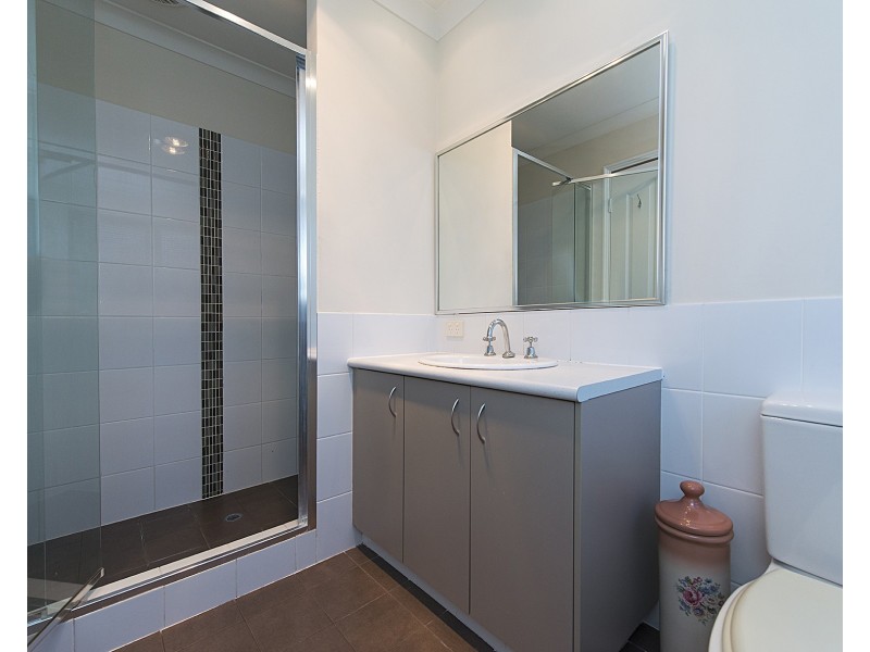 9/8 Forster Avenue, Lathlain WA 6100