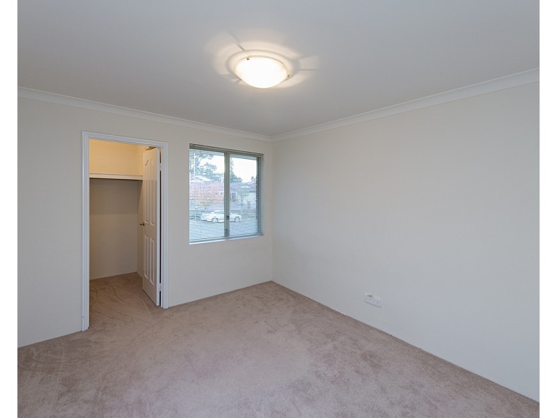 9/8 Forster Avenue, Lathlain WA 6100