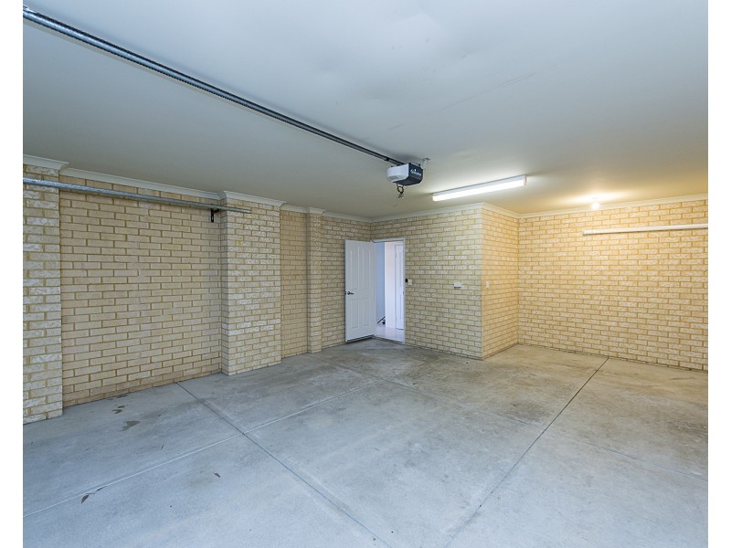 9/8 Forster Avenue, Lathlain WA 6100