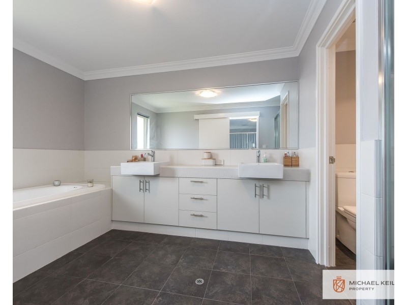 1/241 Berwick Street, Victoria Park WA 6100