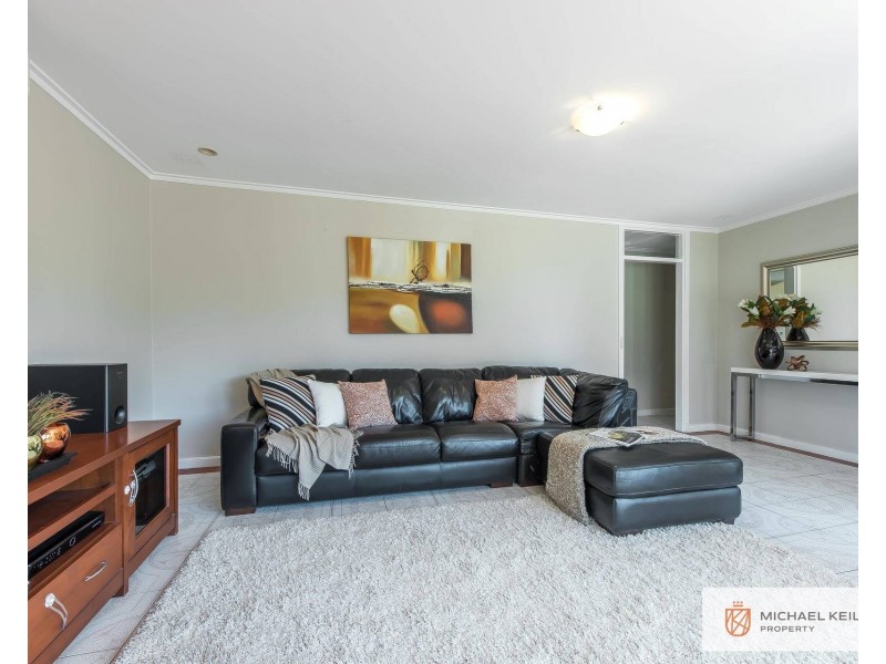 32 Pass Crescent, Beaconsfield WA 6162