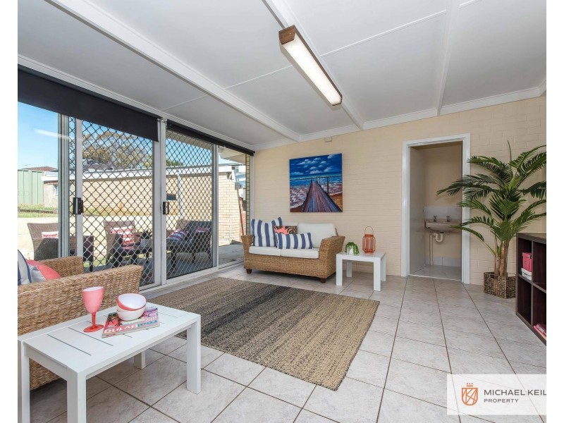 32 Pass Crescent, Beaconsfield WA 6162