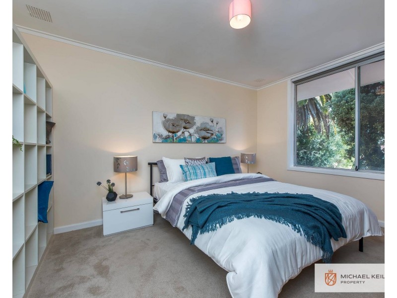 32 Pass Crescent, Beaconsfield WA 6162