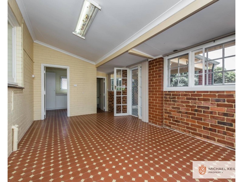 130 Hubert Street, East Victoria Park WA 6101