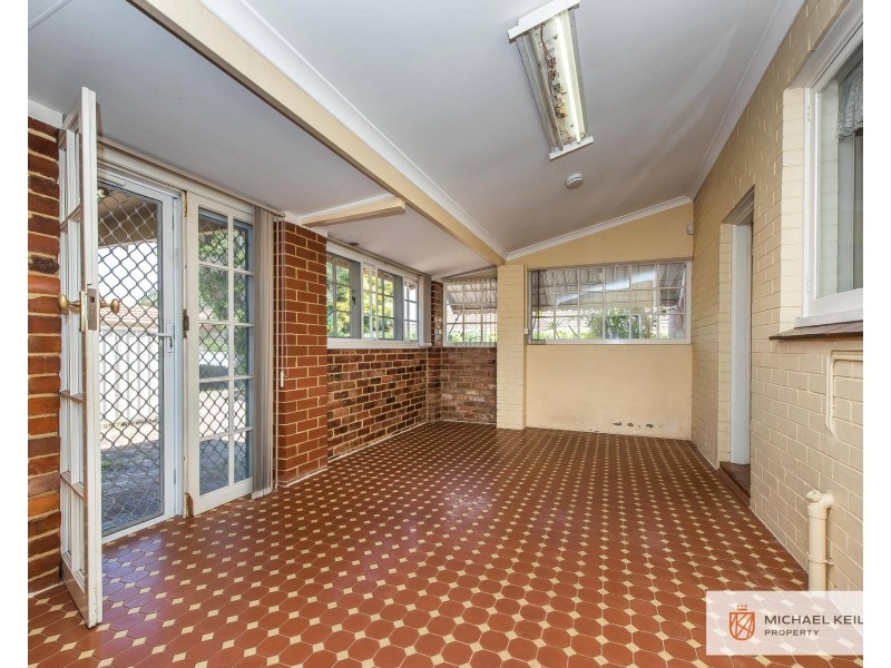 130 Hubert Street, East Victoria Park WA 6101