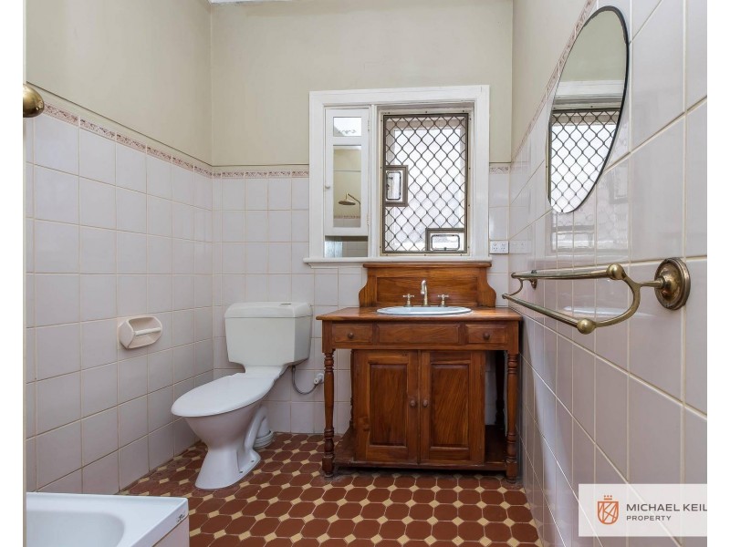 130 Hubert Street, East Victoria Park WA 6101