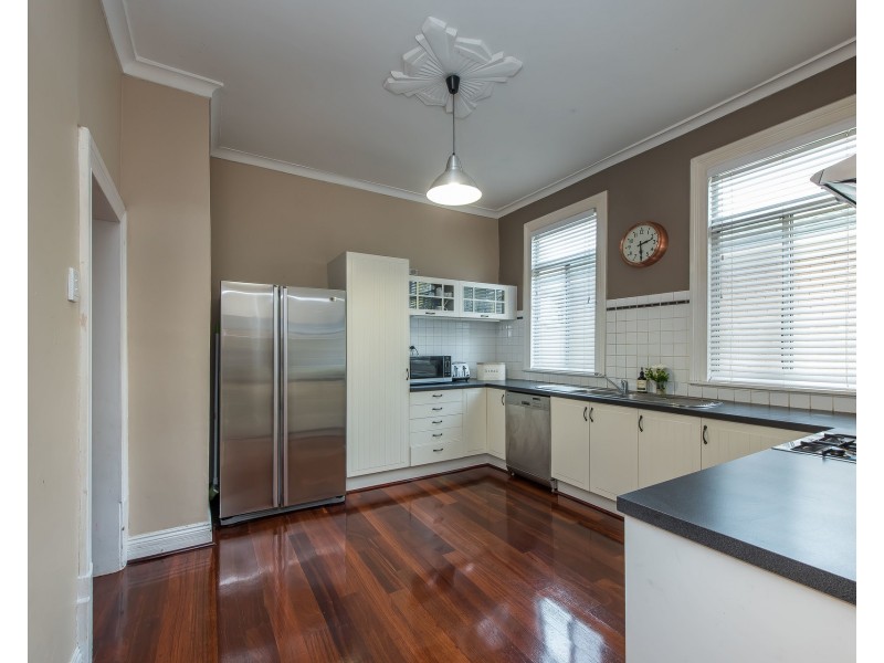 30 Hutchison Street, Rivervale WA 6103