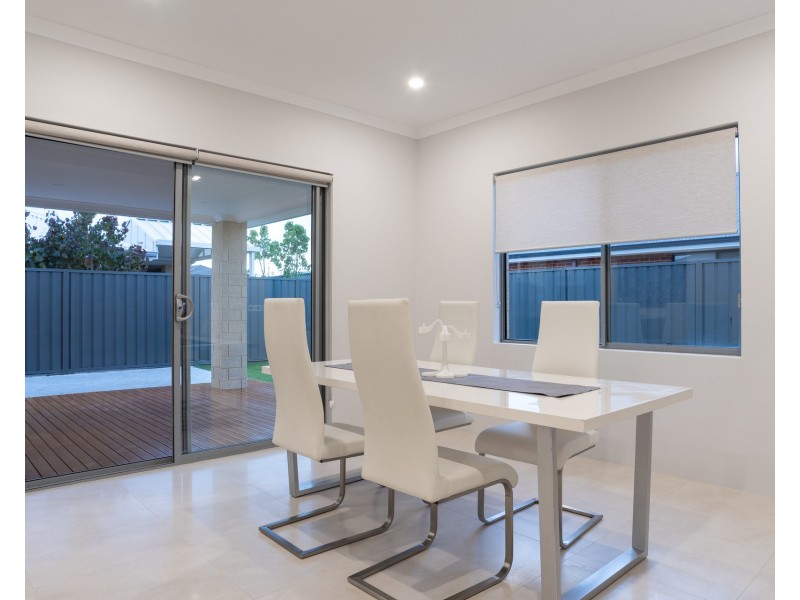 10 Flindell Avenue, Caversham WA 6055