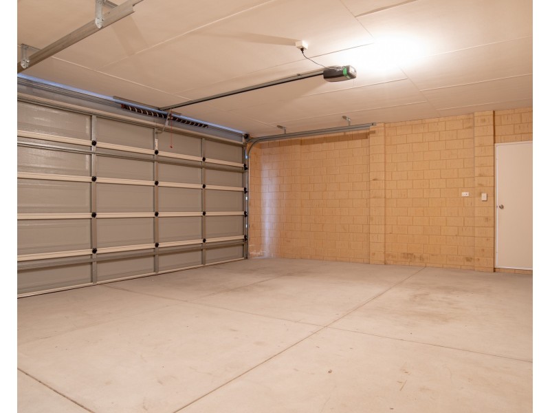 10 Flindell Avenue, Caversham WA 6055