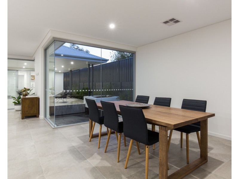 25a Cookham Road, Lathlain WA 6100