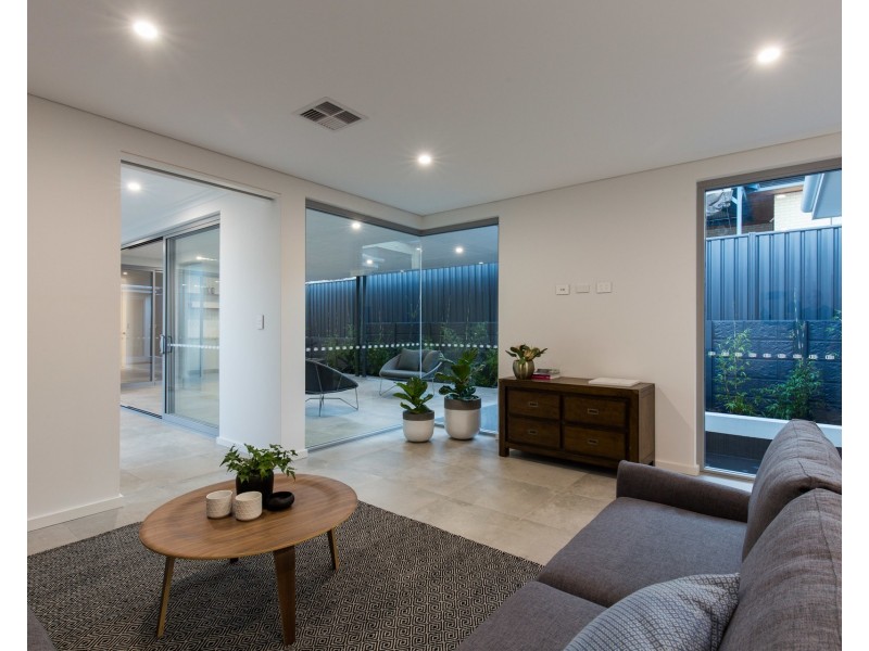 25a Cookham Road, Lathlain WA 6100