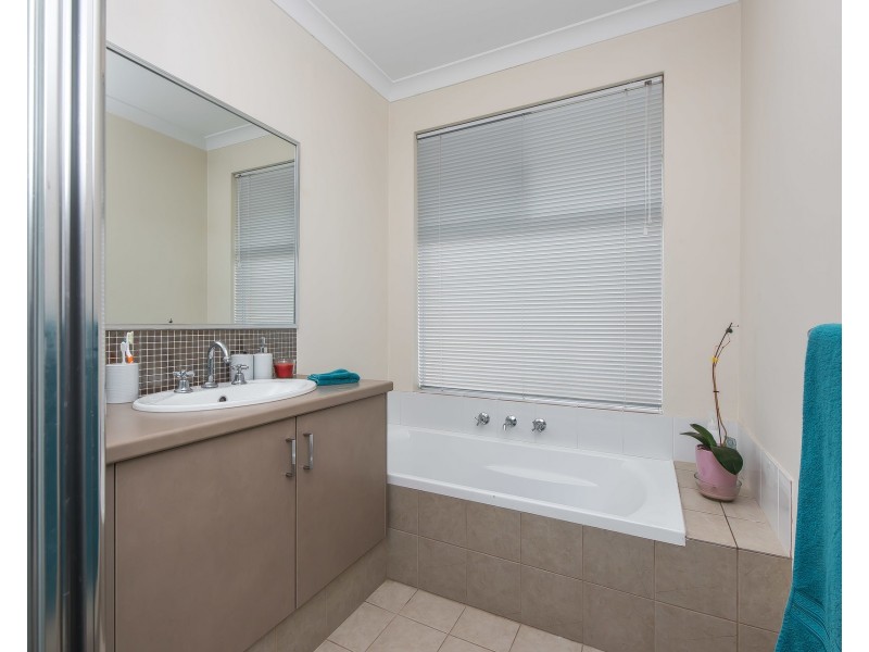 65 Gild Street, Cloverdale WA 6105