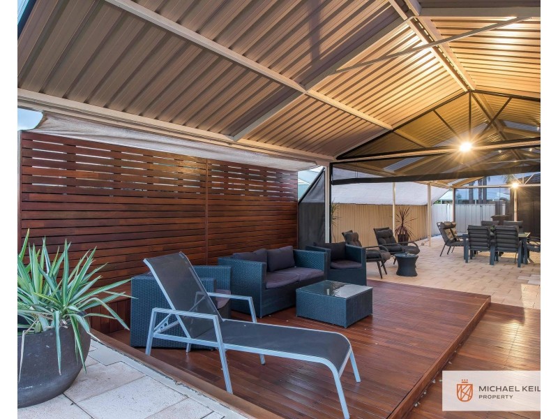 296 Robinson Avenue, Cloverdale WA 6105