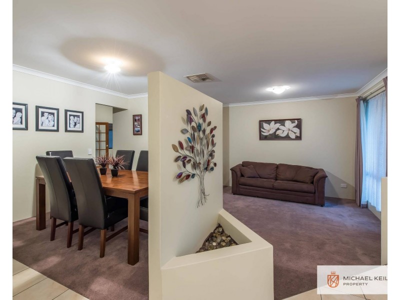 296 Robinson Avenue, Cloverdale WA 6105