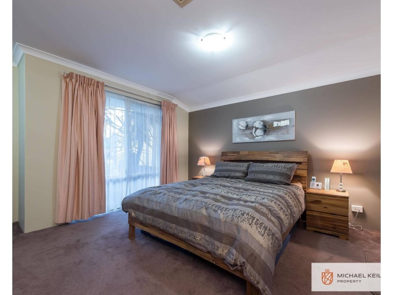 296 Robinson Avenue, Cloverdale WA 6105