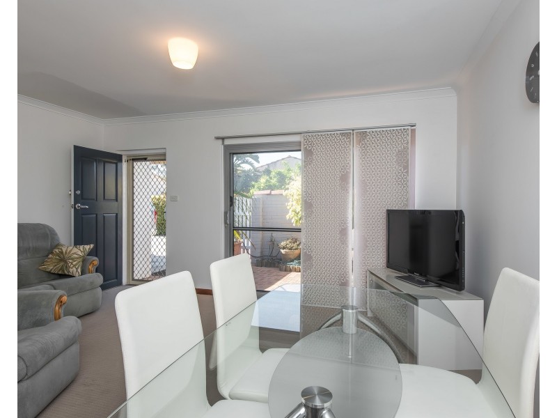 4/86 Robert Street, Como WA 6152