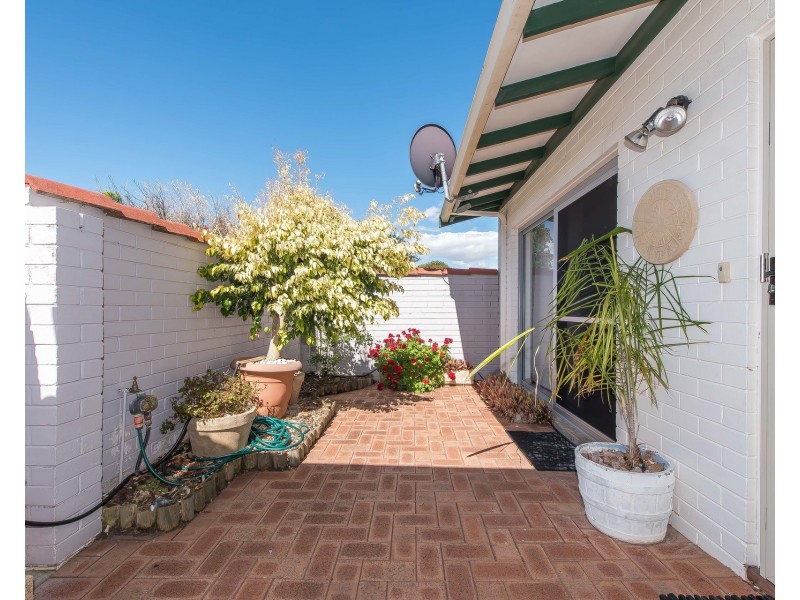 4/86 Robert Street, Como WA 6152