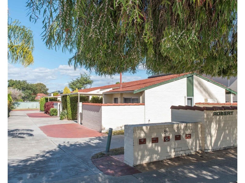 4/86 Robert Street, Como WA 6152