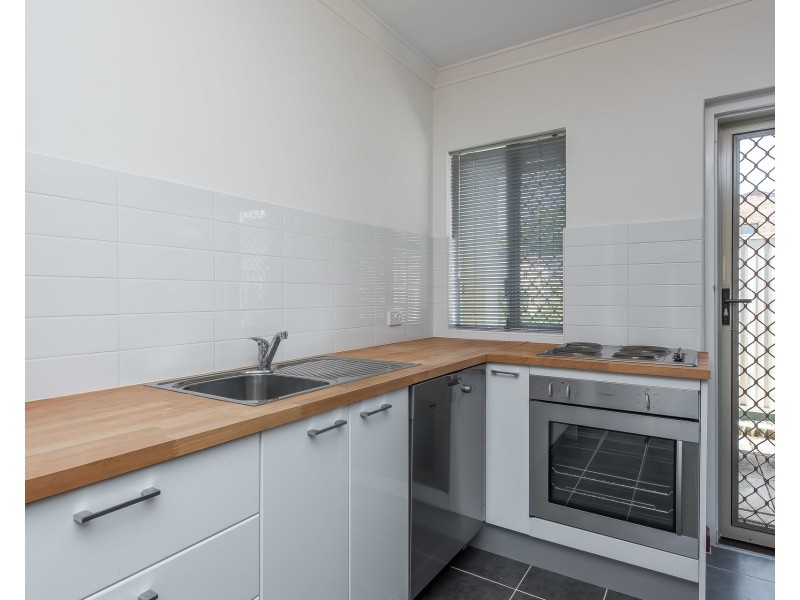 4/86 Robert Street, Como WA 6152