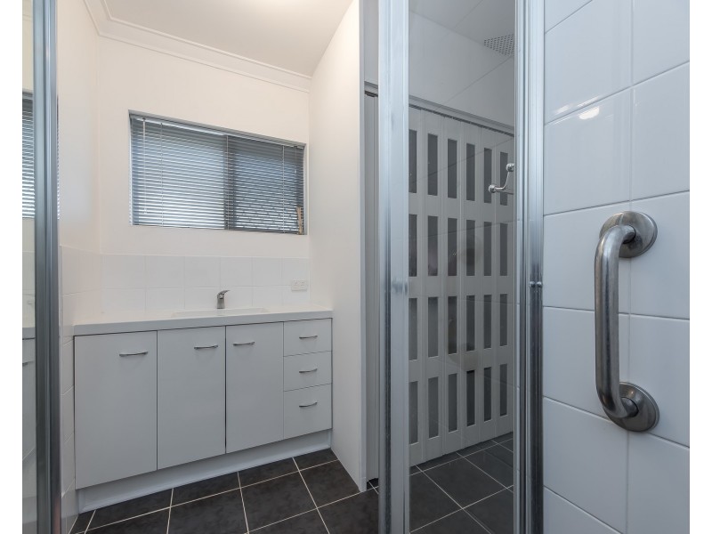 4/86 Robert Street, Como WA 6152