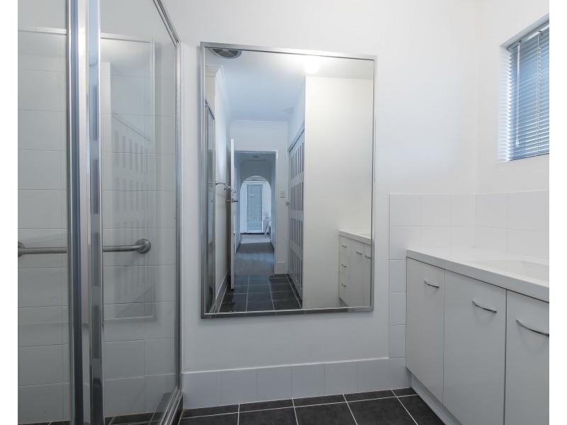 4/86 Robert Street, Como WA 6152