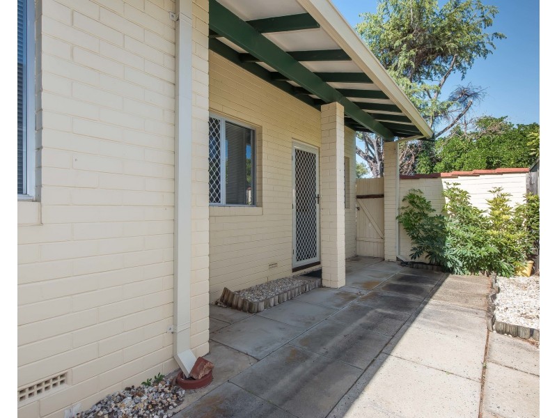 4/86 Robert Street, Como WA 6152